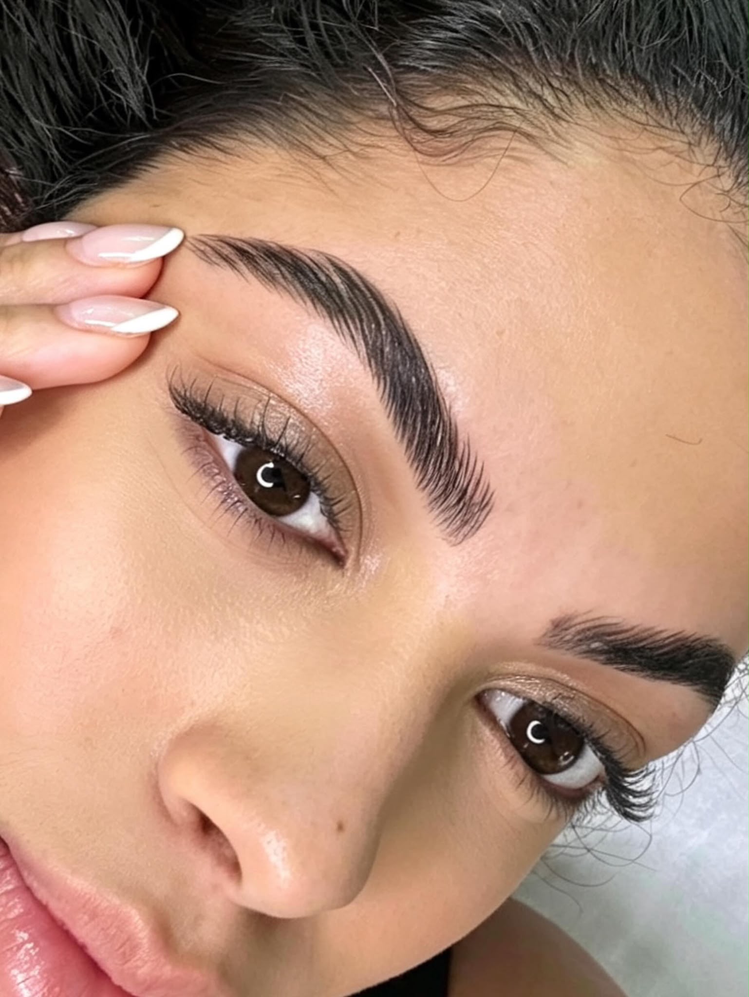 Brow lamination by Fabeauty